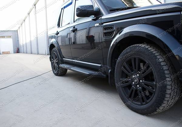   Land Rover Discovery 3 Black